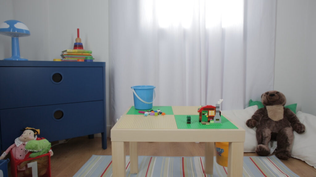 Ako vyhotoviť stôl na hranie pre deti